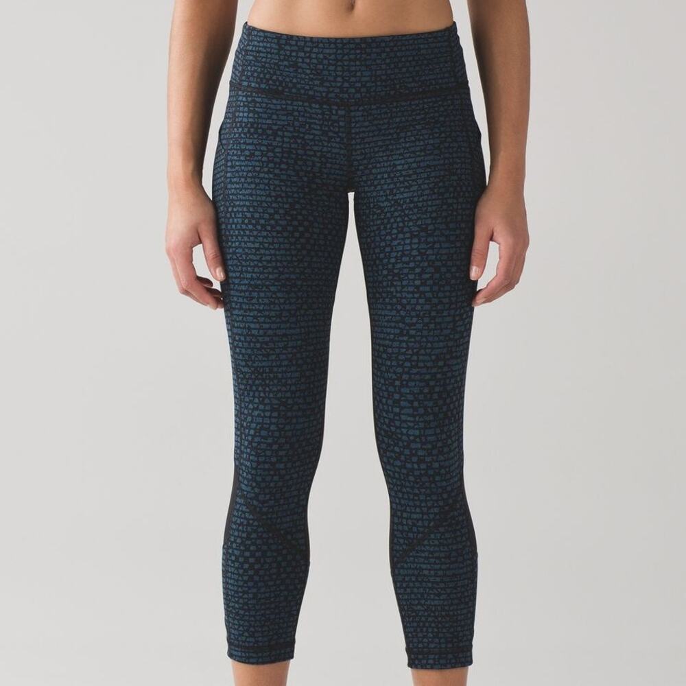 Lululemon Pace Rival Crop Shatter Weave Desert Teal Alberta Black Size 6 EUC